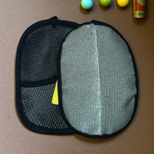 قفاز تنظيف القطط