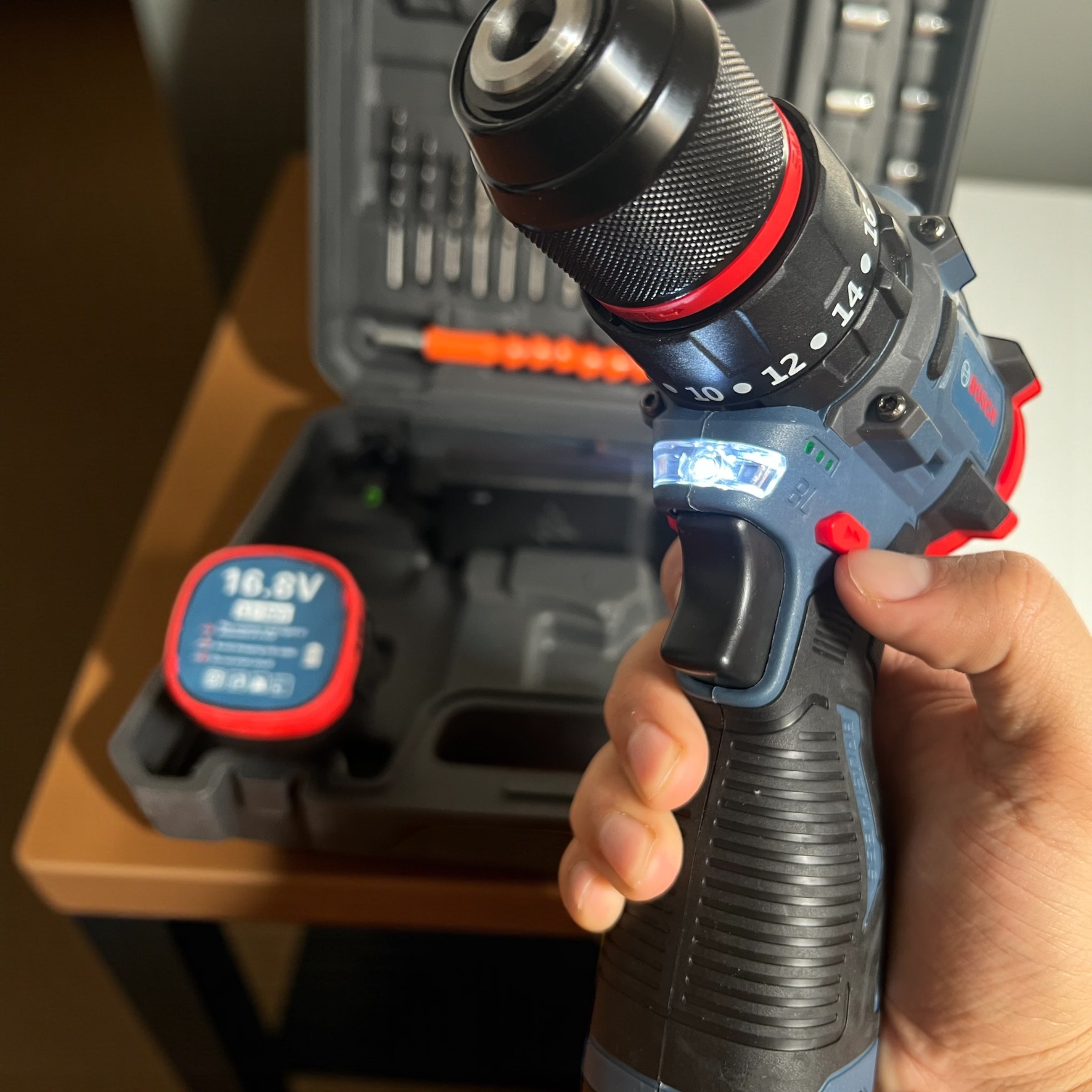 Visseuse Bosch 16.8v